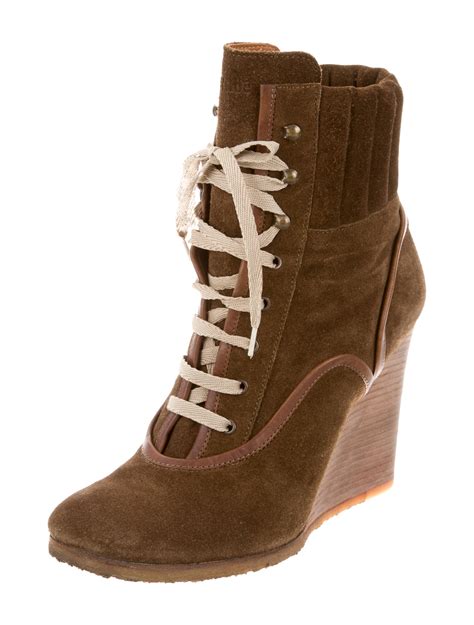 chloe wedge boots us size.